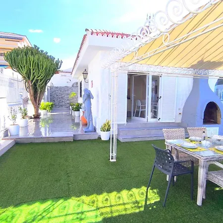 Willa Palacio Galindo *