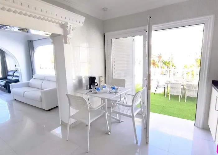 Villa Palacio Galindo *