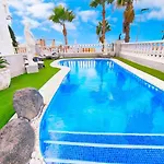 Villa Palacio Galindo *