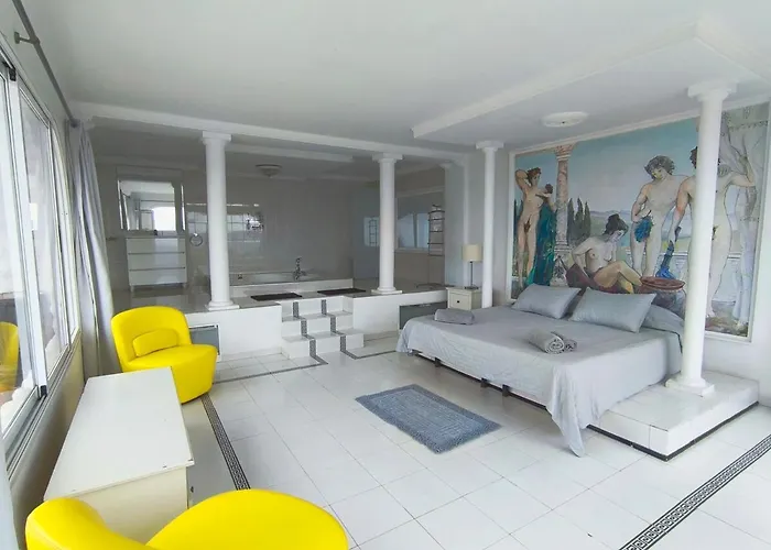 Villa Palacio Galindo *